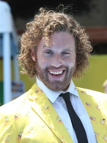 ТиДжей Миллер