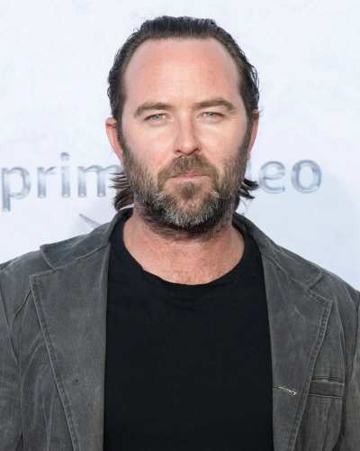 Салливан Стэплтон