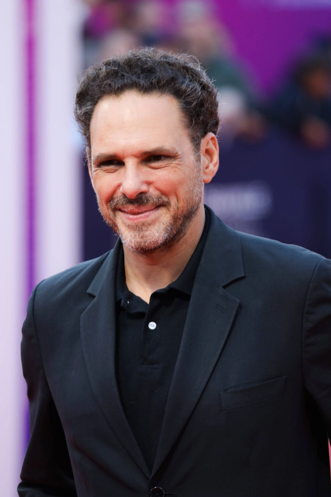 Эллиотт Лестер