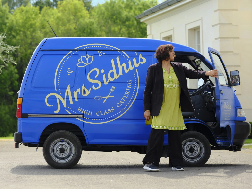 Пряный запах преступлений: чем удивляет сериал «Следствие ведет миссис Сидху»