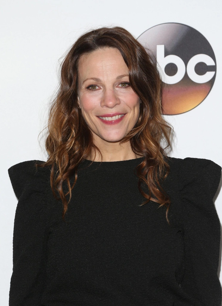 Лили Тейлор