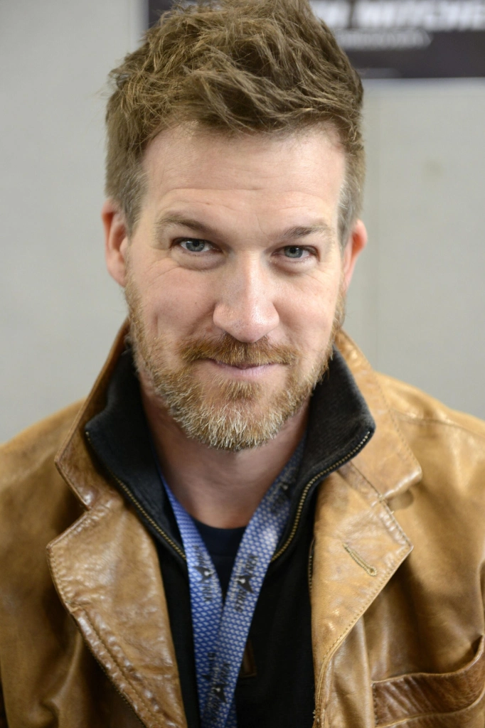 Кеннет Митчелл