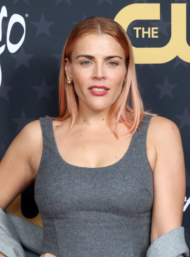 Бизи Филиппс