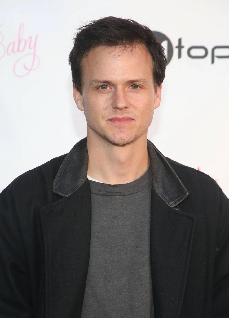 Уитмер Томас