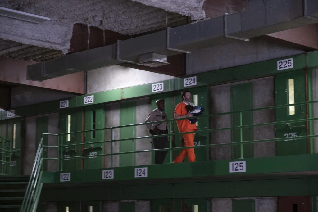 «Я прекрасно понимаю ощущение постоянного напряжения и паранойи» — интервью с создателем «Барри» Биллом Хейдером