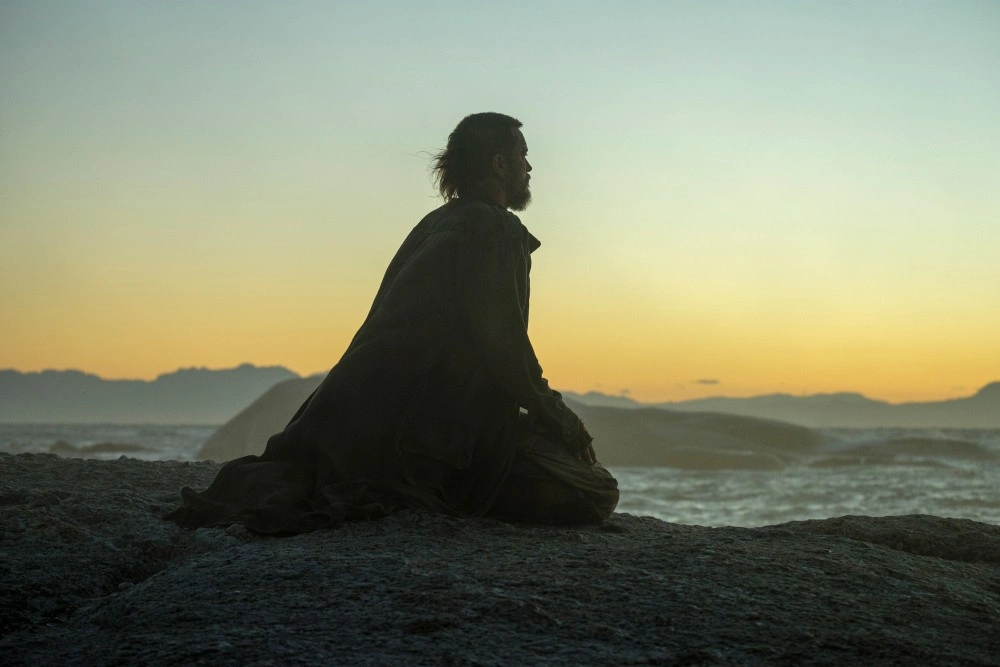 Отцы и эти: Конфликт поколений и кризис веры в сериале «Воспитанные волками»