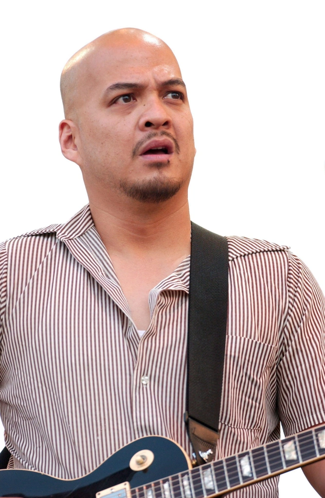 Джои Сантьяго