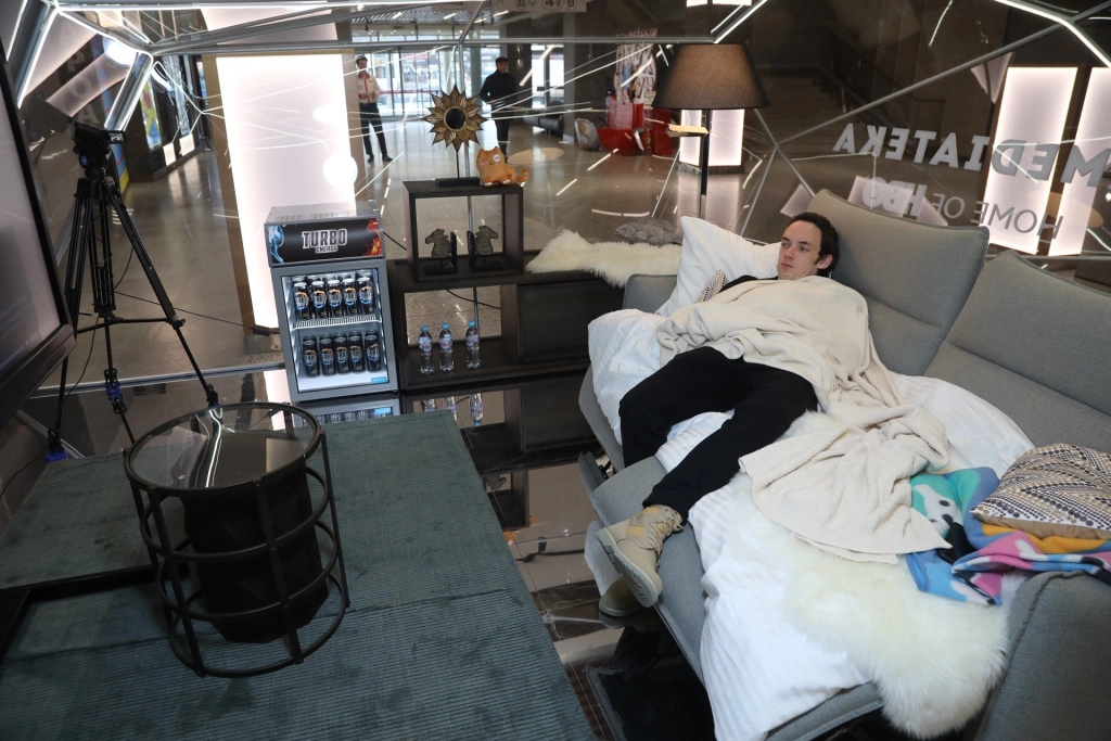 Амедиатека запустила шоу к выходу «Игры престолов»