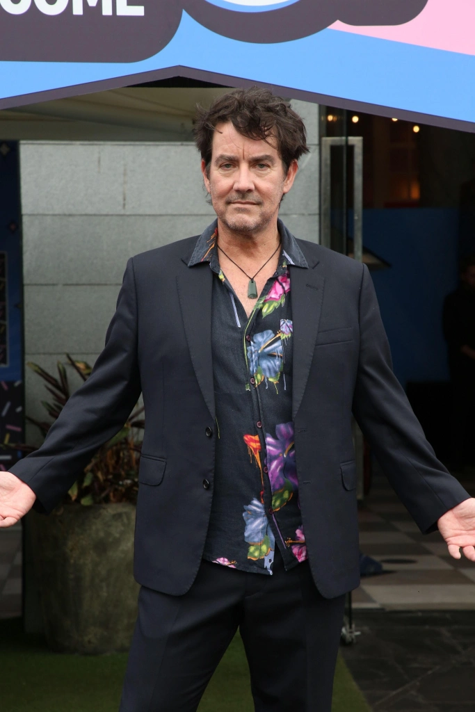 Джонатан Бру