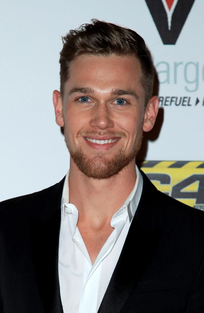 Тейлор Джон Смит