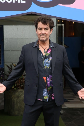 Джонатан Бру