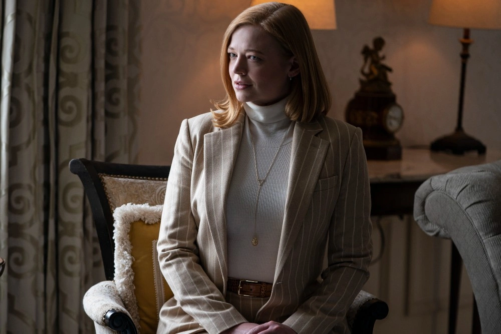 «Именно ошибки делают нас людьми»: Интервью со звездой сериала «Наследники» Сарой Снук