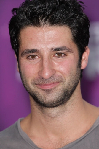 Джордж Хувардас