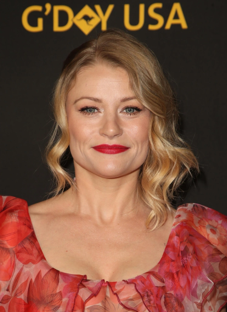 Эмили де Рэвин