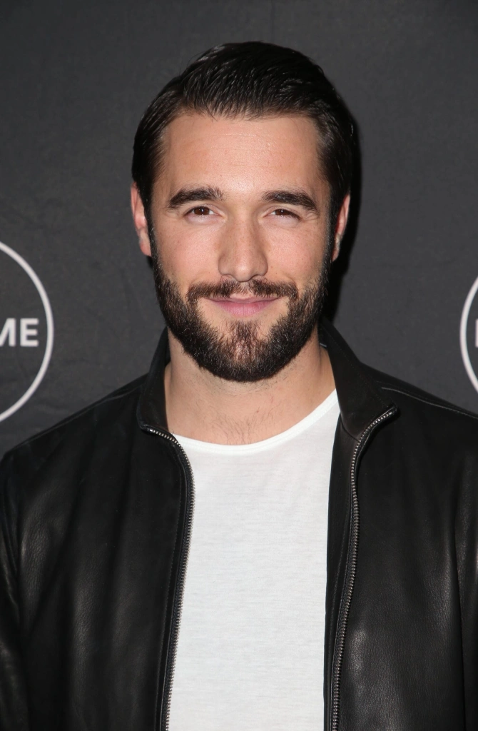 Джош Боуман