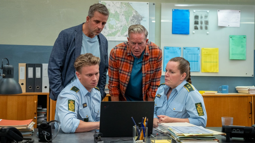 Расследование на один вечер: как «уютные детективы» вернулись в моду