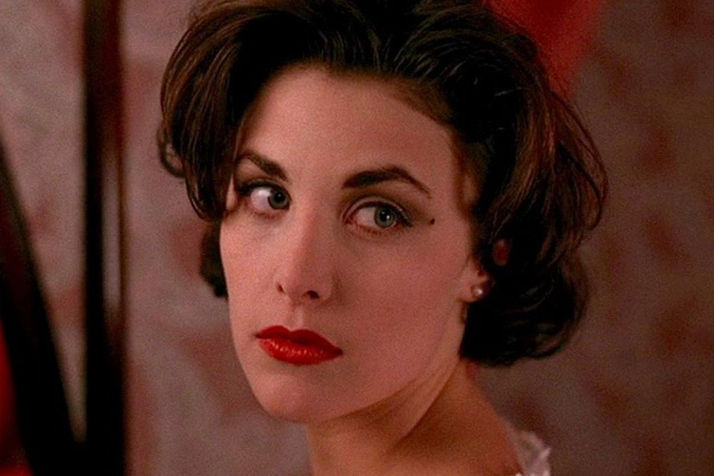 «Твин Пикс. Дневник наблюдений»: Отрывок из книги Антона Долина про легендарный сериал Дэвида Линча