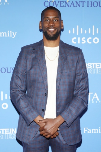 Куинси Исайя