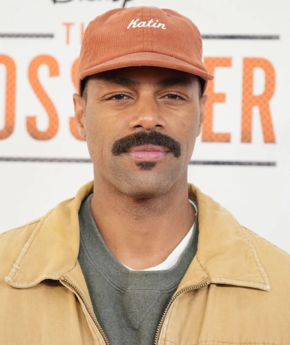 Девон Никсон