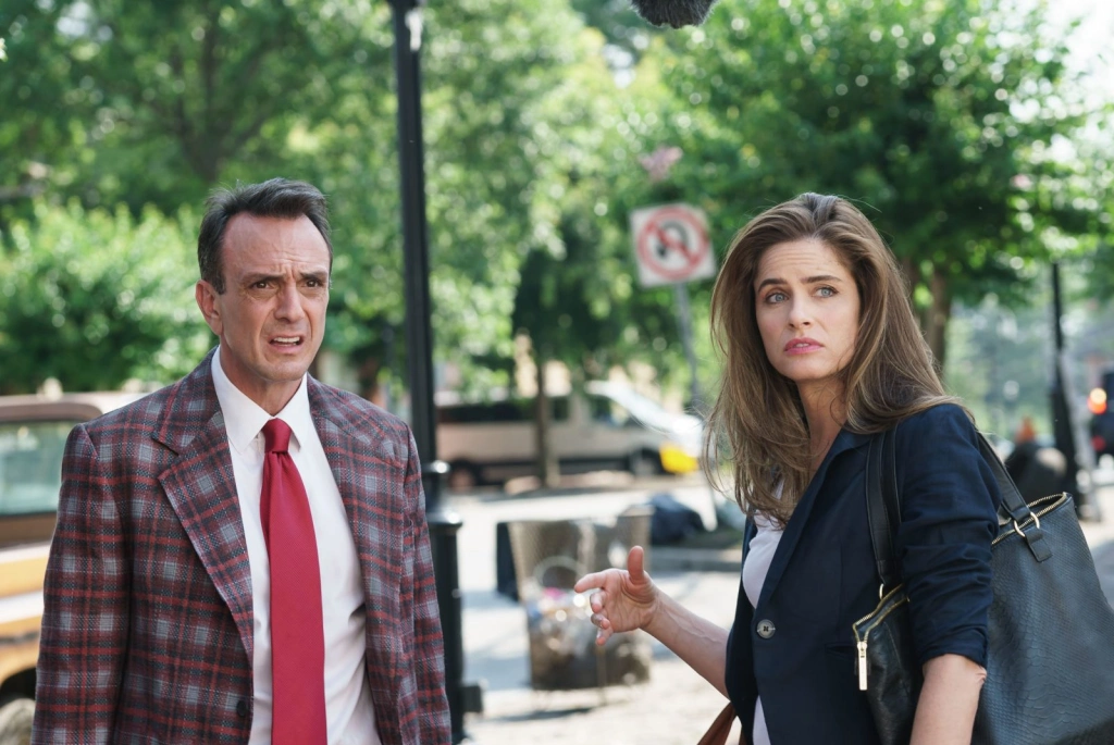 Прощай, непогода: теплые комедийные сериалы для&nbsp;лета