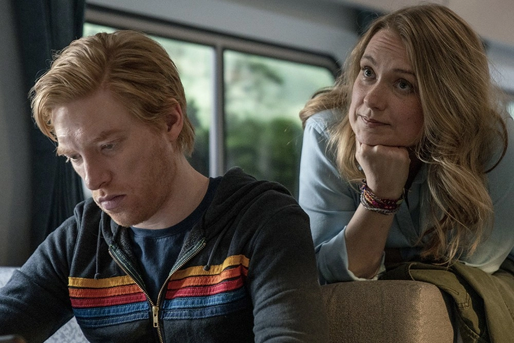 «Люди всегда будут сомневаться, правильный ли они сделали выбор»: Интервью с шоураннером «Беги» Вики Джонс