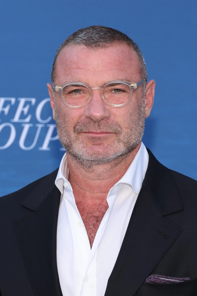 Лив Шрайбер