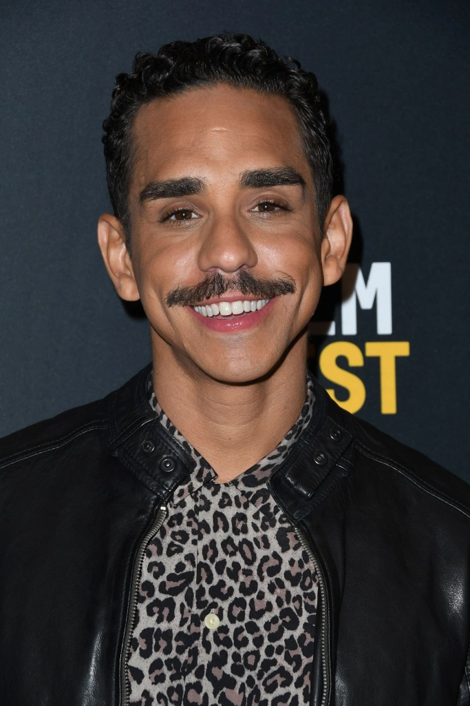 Рэй Сантьяго