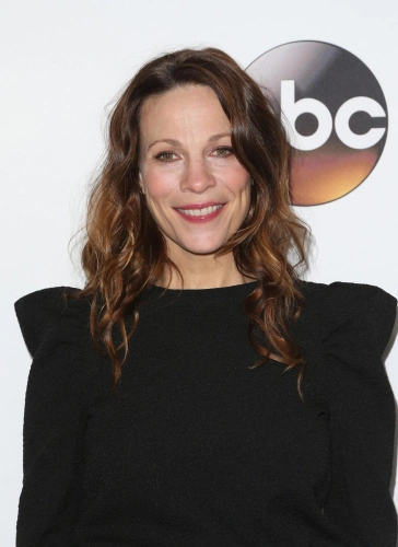 Лили Тейлор