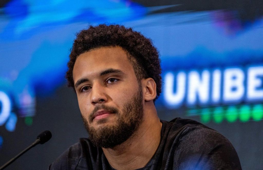 Мозес Итаума: «Я тренируюсь 14 недель не для того, чтобы нокаутировать соперника в первом раунде»