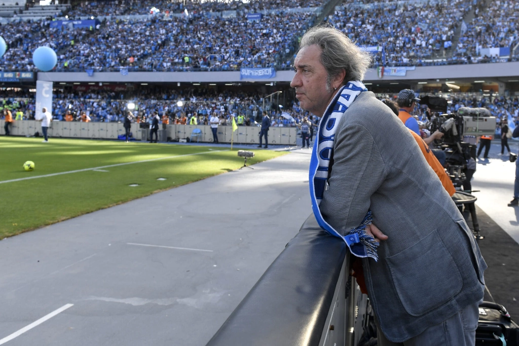 Не боги мячи забивают? Как «Молодой Папа» рассказывает, что футбол – это тоже религия