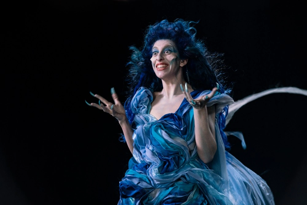 Пугай богатых: Почему стоит смотреть «Лос страшилкас» — обаятельный сериал про любовь к ужастикам