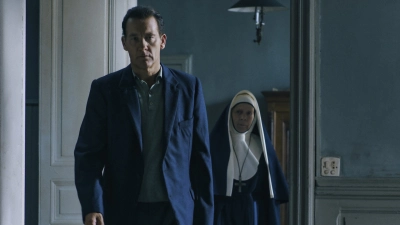 «Месье Спейд» — нуарный детектив в cолнечной Франции, который оценят зрители всех возрастов