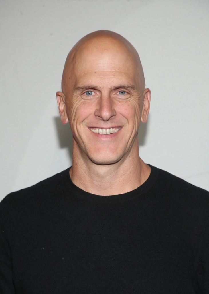 Брэдли Букер