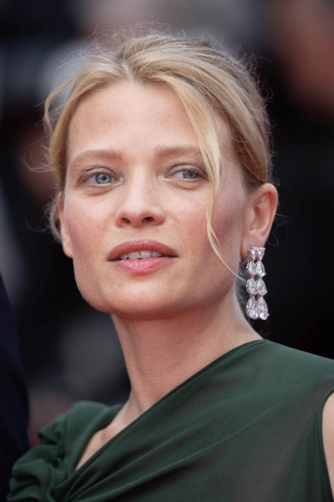 Мелани Тьерри