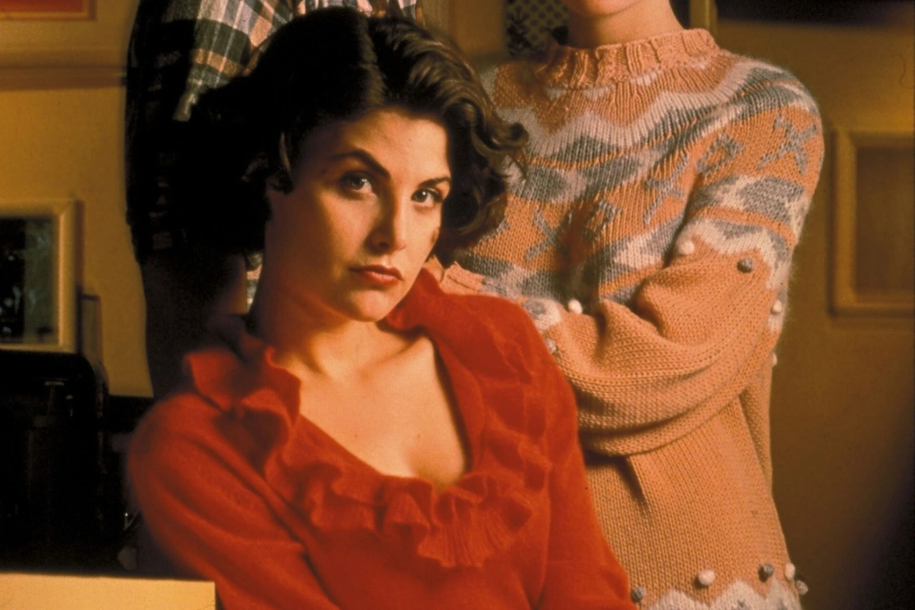 В чем встречать Новый год? Одеваемся в стиле любимых сериальных героев