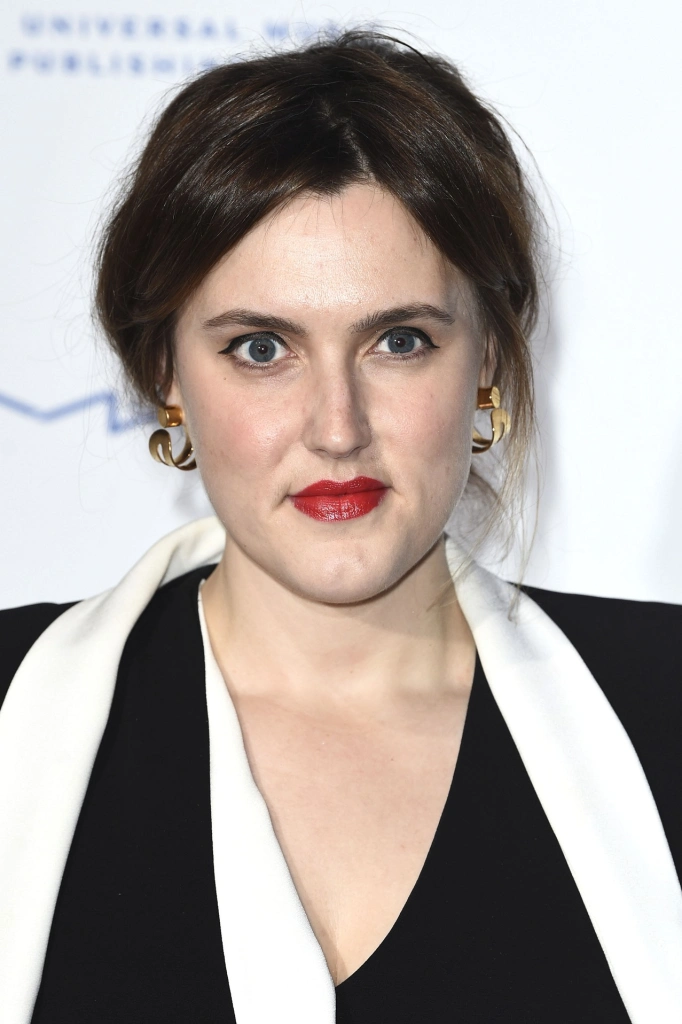 Чания Баттон