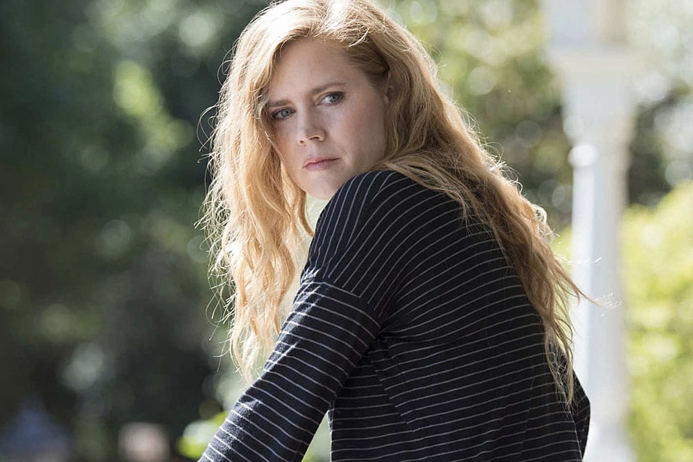 6 причин посмотреть «Острые предметы»