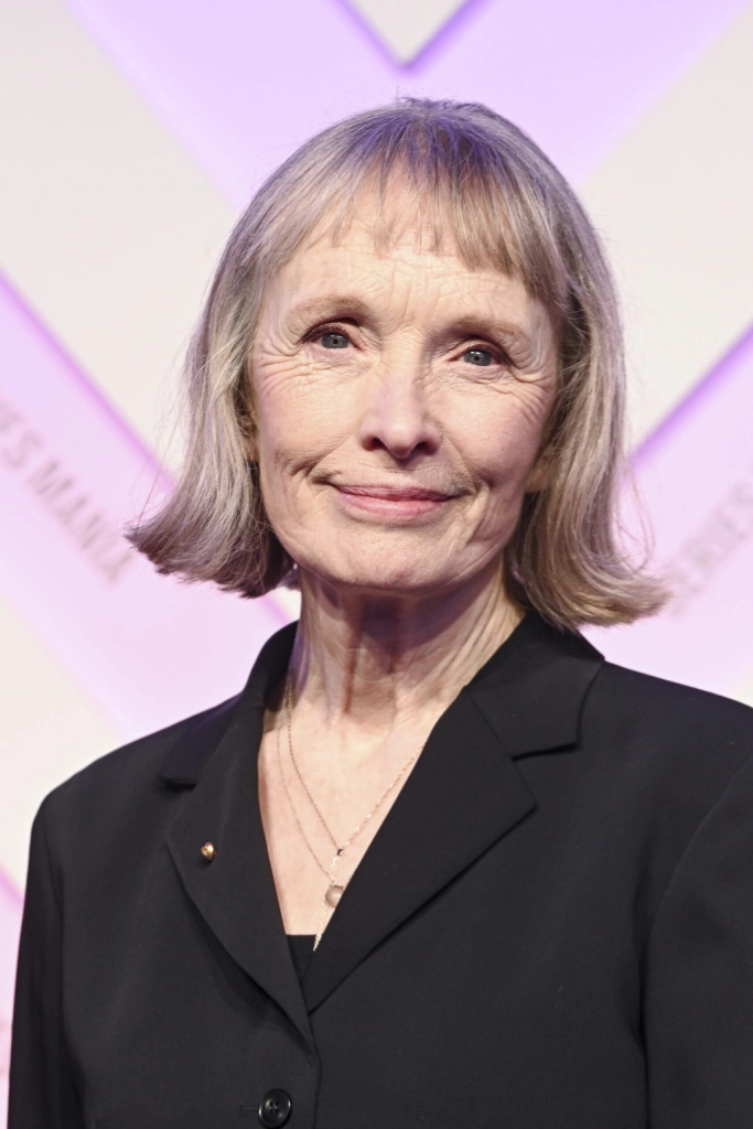 Линдси Дункан