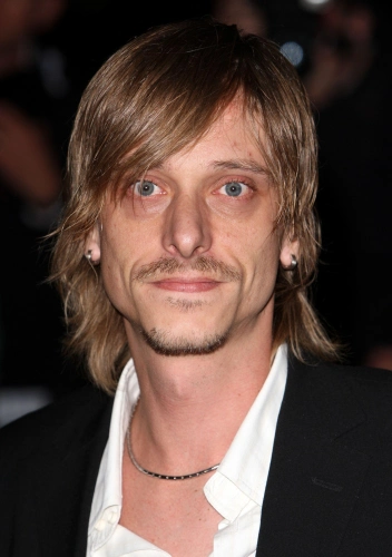 Макензи Крук