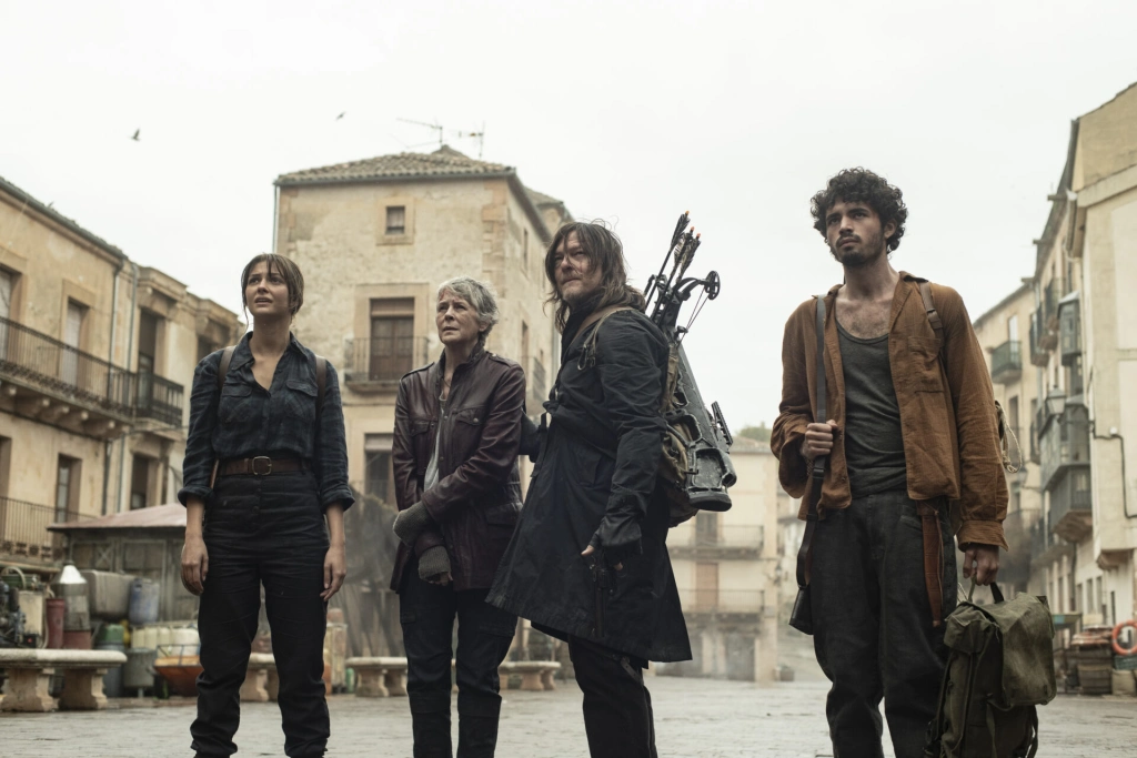 Глядим без остановки, или Топ-10 сериалов 2025 года