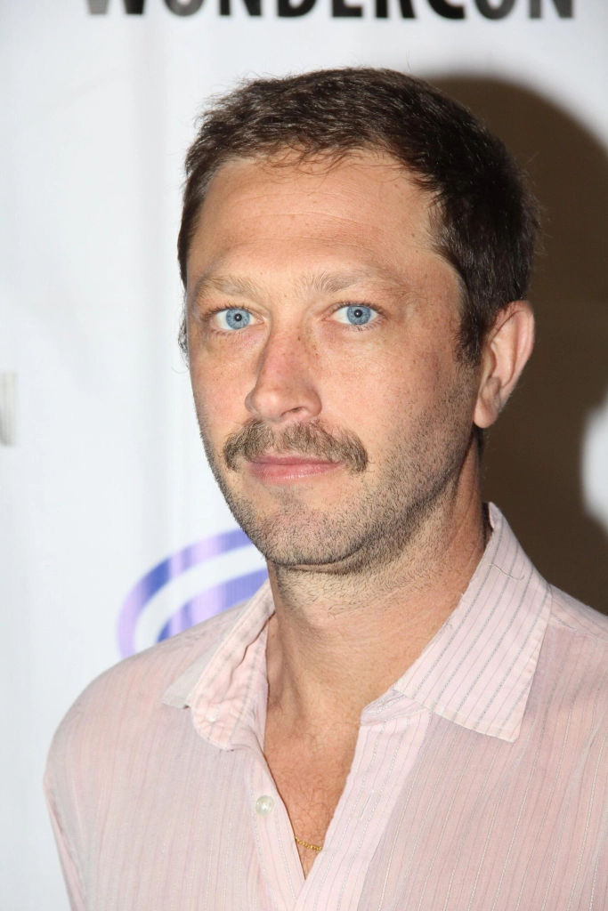 Эбон Мосс-Бакрак