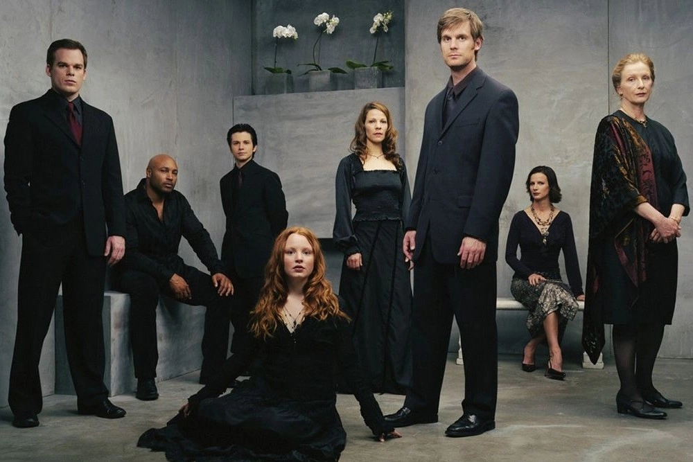 Верни мои нулевые: 10 легендарных сериалов из 2000-х