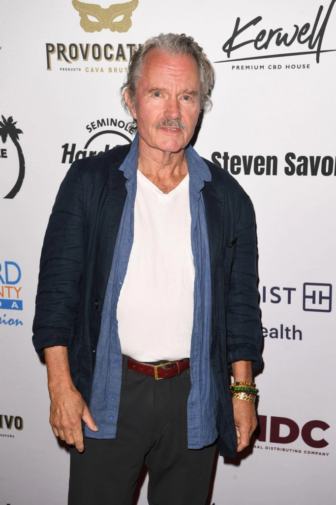 Джон Сэвэдж