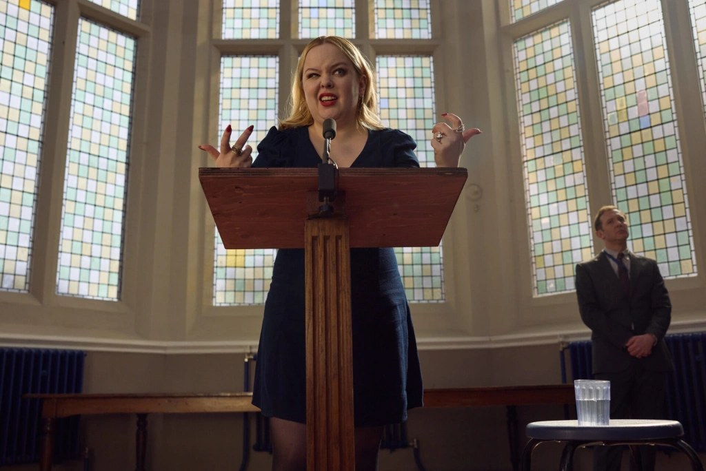 К лету готовы: 10 ярких и солнечных сериалов из коллекции Амедиатеки