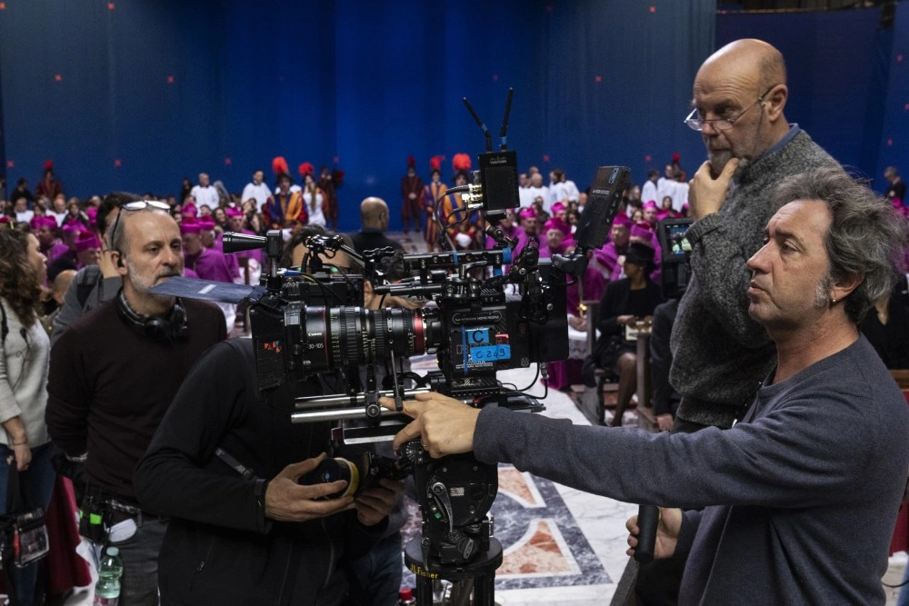 Интервью с актерами «Нового Папы» Сильвио Орландо и Маурицио Ломбарди