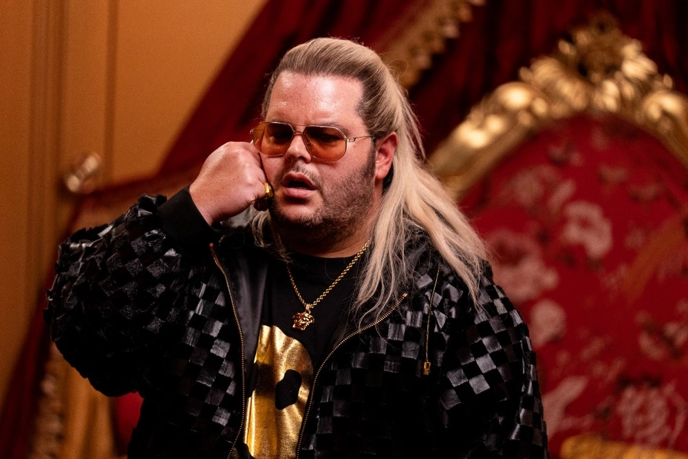 На маленьком плоту: Чем удивляет второй сезон космической комедии «Авеню 5»