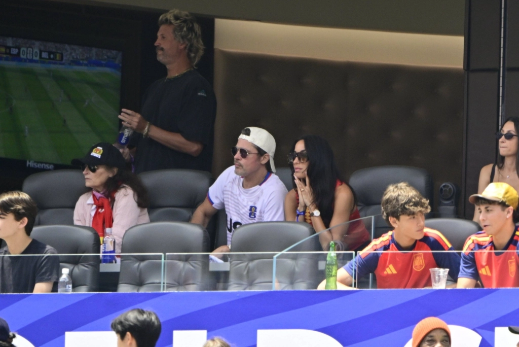 «Дальше уже ты сам»: один день с Брэдом Питтом