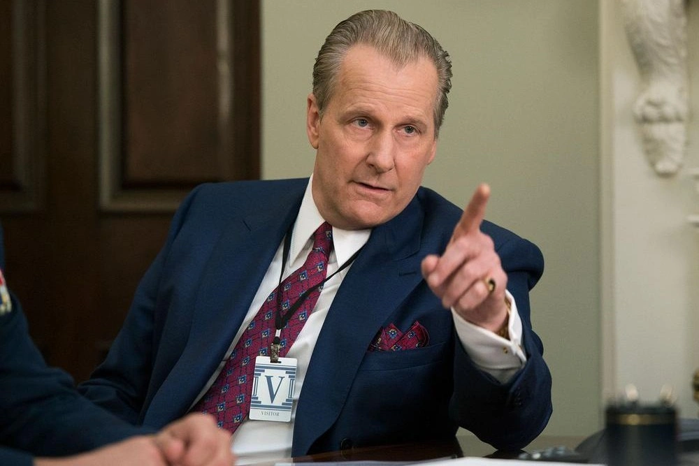 «Призрачная башня» и еще пять ярких сериалов о политике