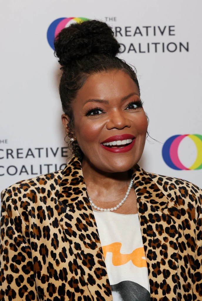 Иветт Николь Браун