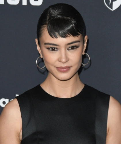 Кортни Итон